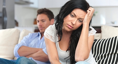 İhanet mi İlişkiyi Bitirir, Yoksa İlişki Bitince mi İhanet Başlar ?