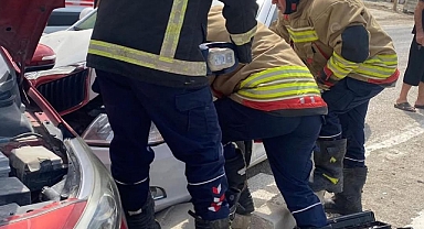 İki Otomobilin Çarpıştığı Kazada 6 Kişi Yaralandı