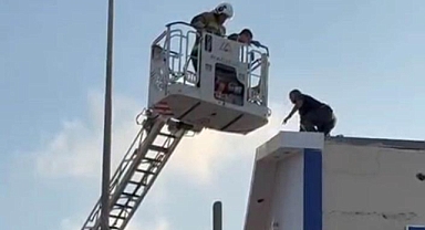 İntihar Etmek İsteyen Şahsı Ekipler İkna Etti