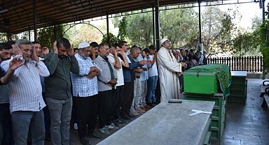 İskenderun'da Ölen 3 Arkadaş Toprağa Verildi