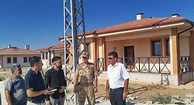 Kaymakamdan Köy Afet Konutlarında İnceleme