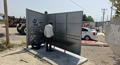 KUMLU’DA DURAK TAŞINIYOR