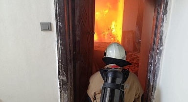 Mesken Yangınında Bir Kişi Dumandan Etkilendi