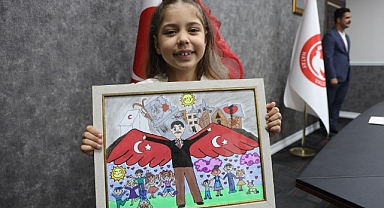 Minik Ressam Asya, Gönülleri Fethetti