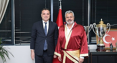 Öntürk, Ahilik Kaftanı Giydi