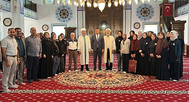 49 Yıllık İmama Duygusal Veda