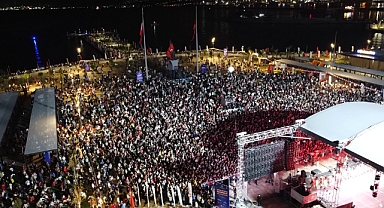 Anadolu Ateşi Dans Topluluğu Ve Oğuzhan Koç Sahne Aldı