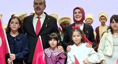 Asya Alyanak, Ankara'da Ödülünü Aldı