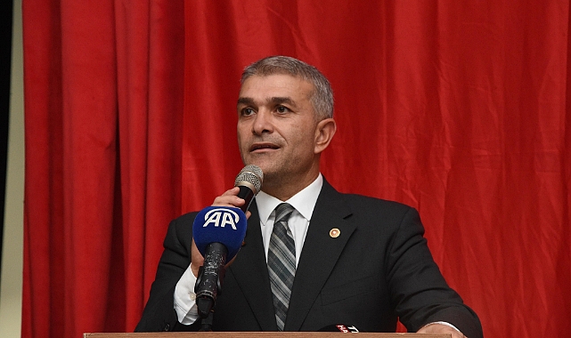 Bir Milletin Yeniden Doğuşudur Cumhuriyet