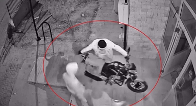 Çaldıkları Motosiklete Kendi Malları Gibi Binip Gittiler
