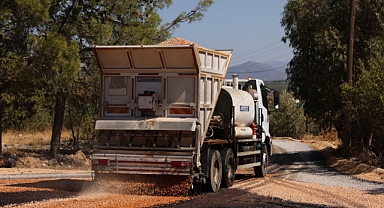 Dedeçınar Mahallesinde Yol Çalışması