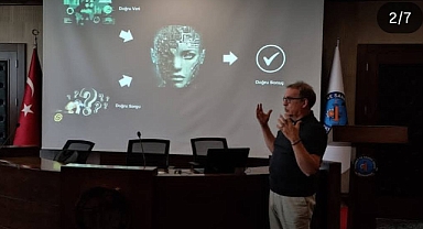 Dış Ticarette Yapay Zeka Uygulamaları Eğitimi Düzenlendi