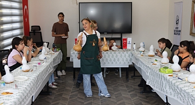 Geleneksel El Sanatları Uygulamalı Atölyelerle Yaşatılıyor