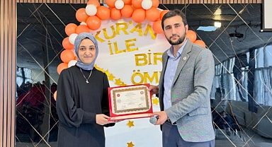 Genç Hafızlar Taçlandırıldı