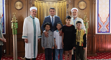 Hatay'da 49 yıllık meslek hayatının ardından emekli olan imama veda