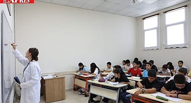 Hatay'da Binlerce Öğrenciye Ücretsiz Kurs Desteği!
