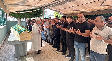 İki Arkadaşın Cenazeleri Defnedildi