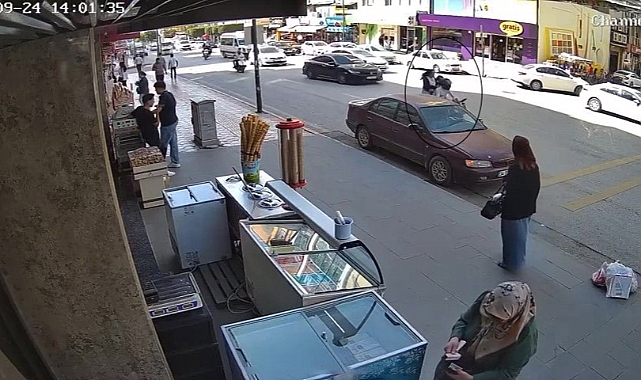 Kadına Motosiklet Çarptı