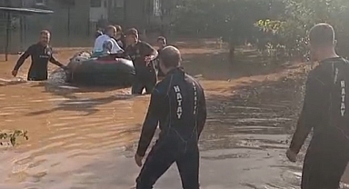 Mahsur Kalan Vatandaşlar Güvenli Bölgeye Tahliye Edildi