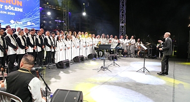 Medeniyetler Korosu Mest Etti