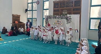 Minik Öğrenciler Kur’an’a Başladı