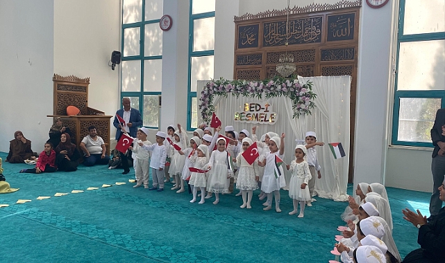 Minik Öğrenciler Kur’an’a Başladı