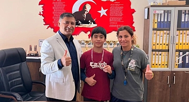 Ödülünü Gazze İçin Bağışladı