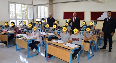 Ülkü Ocakları'ndan Öğrencilere UZEM Desteği