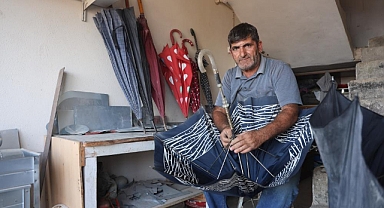 Yağışlar Şemsiye Tamircisinde Yoğunluğu Artırdı