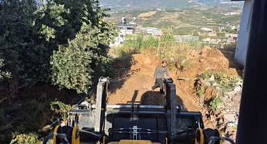 Yeşilköy Mahallesi’nde Bozulan Yollar Yenileniyor