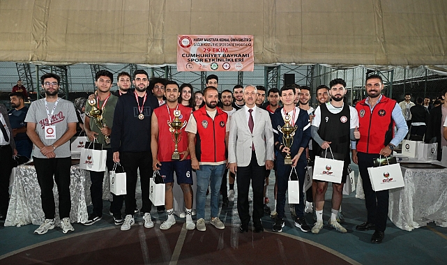 410 Sporcu 3 Branşta Yarıştı