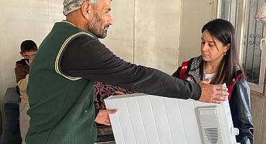 Antakya’da İyilik Kapı Kapı Geziyor