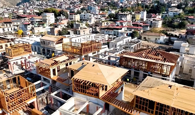 ANTAKYA KÜLLERİNDEN DOĞUYOR