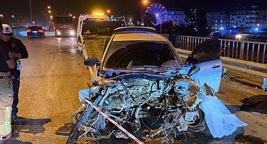 Aracın Motoru Yerinden Fırladı