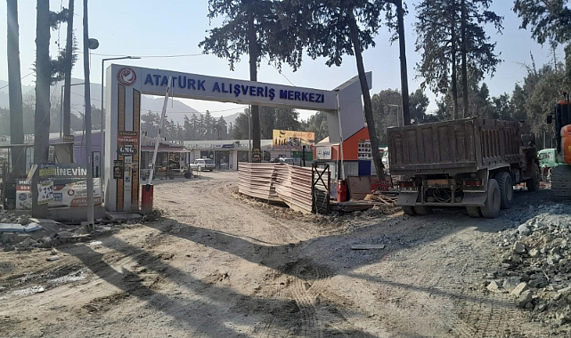 Armutlu Çarşısı’nda Esnaf Zor Günler Yaşıyor