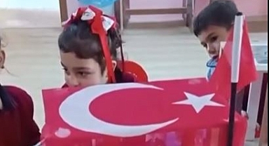 Çınarlı İlkokulu’nda Miniklerden Anıtkabir Etkinliği