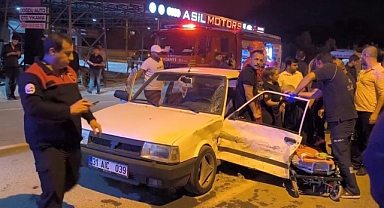 Cip İle Otomobil Kafa Kafaya Çarpıştı