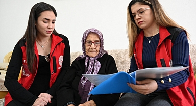 Cumhuriyet ile yaşıt Rana nine, Atatürk'ün verdiği soyadı 79 yıldır gururla taşıyor