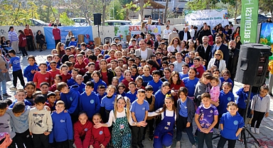 Defne’de Çocuk Gülüşleri Umuda Dönüştü