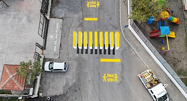 Dörtyol ilçesinde okul önündeki yaya geçidine 3 boyutlu görünüm kazandırıldı