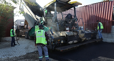 Gülova’da Yol Sorununu Çözüyor