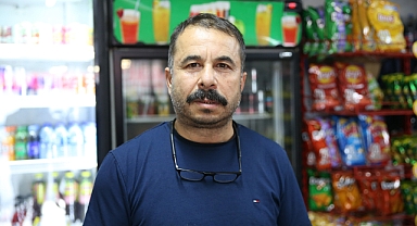 Hatay'da bir hayırsever mahallelinin markete borcunu ödedi