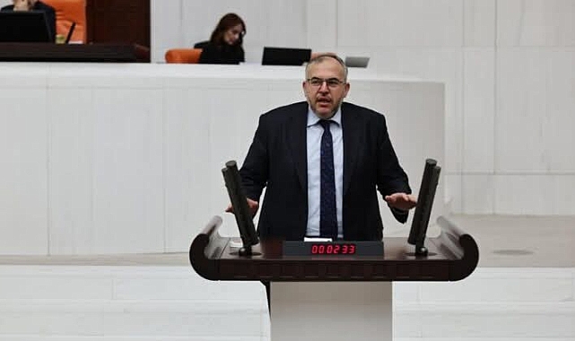 Her Şeyin Sahte Olduğu Bir Dönemdeyiz