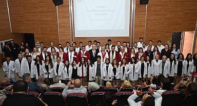 HMKÜ Diş Hekimliği Fakültesi’nde Beyaz Önlük Heyecanı