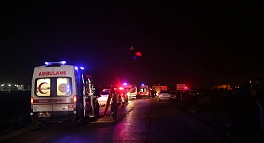 Kaçak Göçmen Taşıyan Otomobil Asi’ye Uçtu 