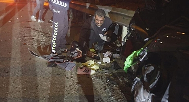 Kazada Ölen Yeğeninin Eşyalarını Gözyaşlarıyla Topladı