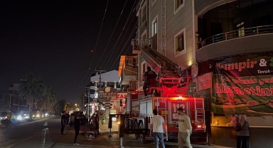 Mahsur Kalan Bebek İçin İtfaiye Ekipleri Zamanla Yarıştı