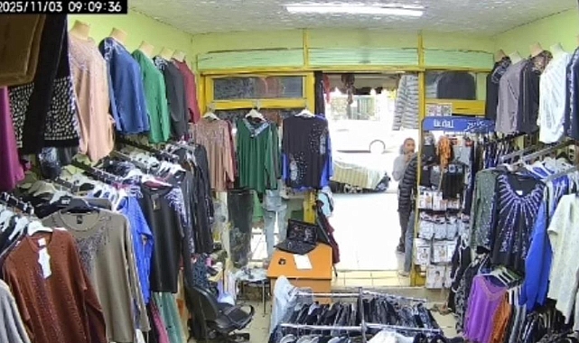 Mankenin Üzerindeki 1000 Tl’lik Montu Aldı