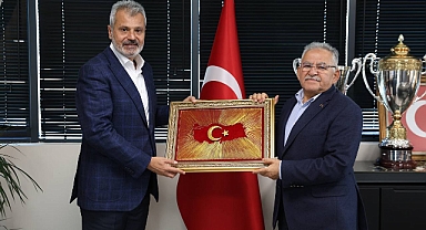 Memduh Büyükkılıçtan Başkan Öntürk’e Ziyaret