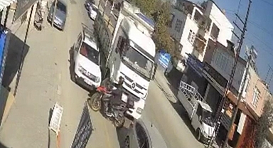 Motosiklet Ciple Çarpıştı